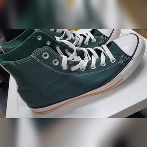 Converse All Star Hi Chuck Taylor Sneakers in Green sz. 9.5 men's